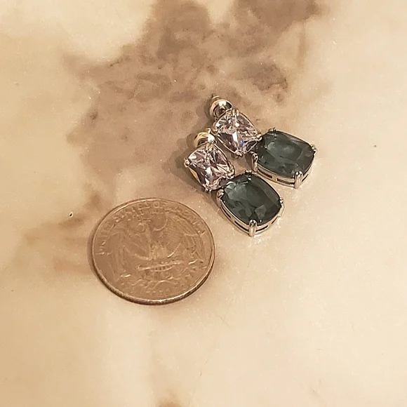 Peacock Blue Crystal Zircon Square Earrings – Glam Geometric Elegance - Picture 5 of 8